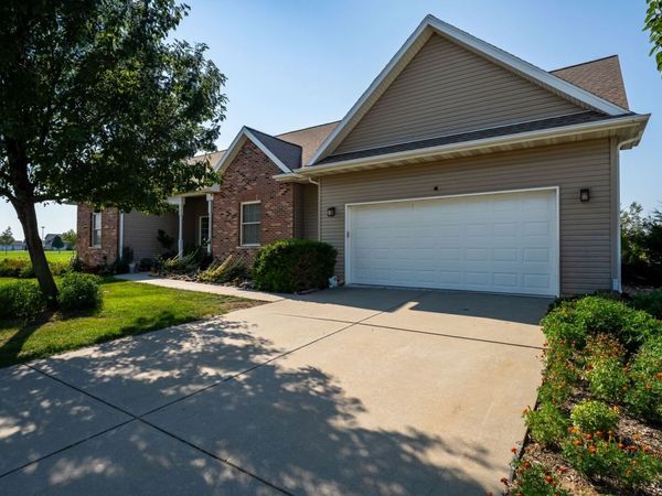 4397 Renaissance Drive , Normal, IL 61761