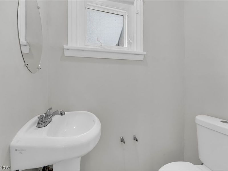 10813 Vernon Avenue, Garfield Heights, OH 44125 Photo 13