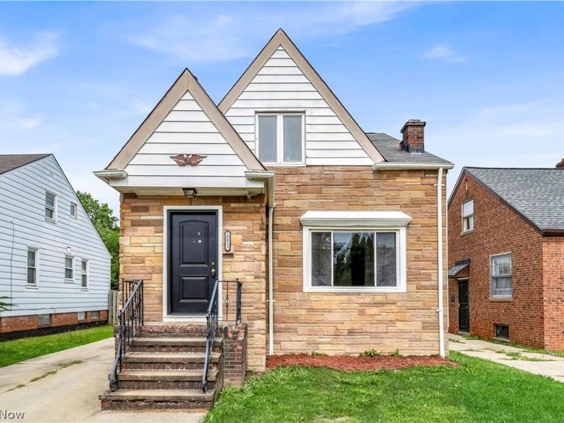10813 Vernon Avenue, Garfield Heights, OH 44125 Photo 2