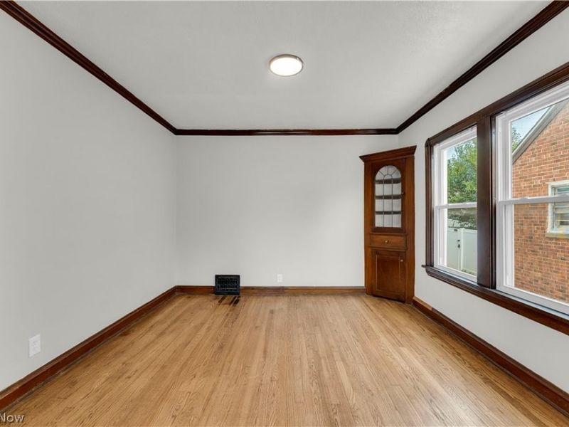10813 Vernon Avenue, Garfield Heights, OH 44125 Photo 6