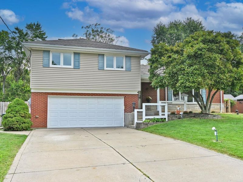 1258 Immaculate Lane, Anderson Township, OH 45255 Photo 4