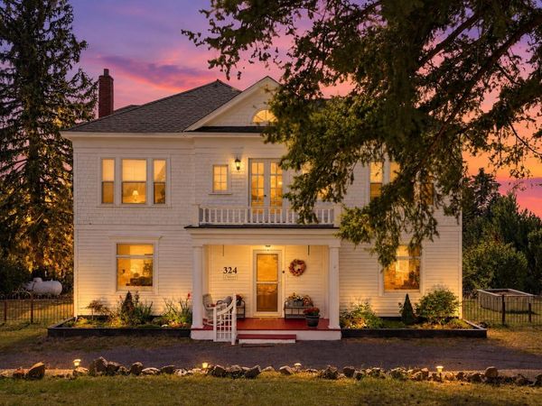324 E Alder St St, Tekoa, WA 99033