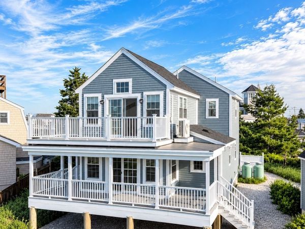 7 Louise St., Newburyport, MA 01950