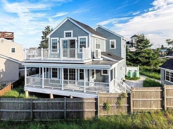 7 Louise St., Newburyport, MA 01950