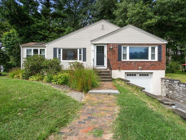 15 Claridge Dr, Worcester, MA 01602