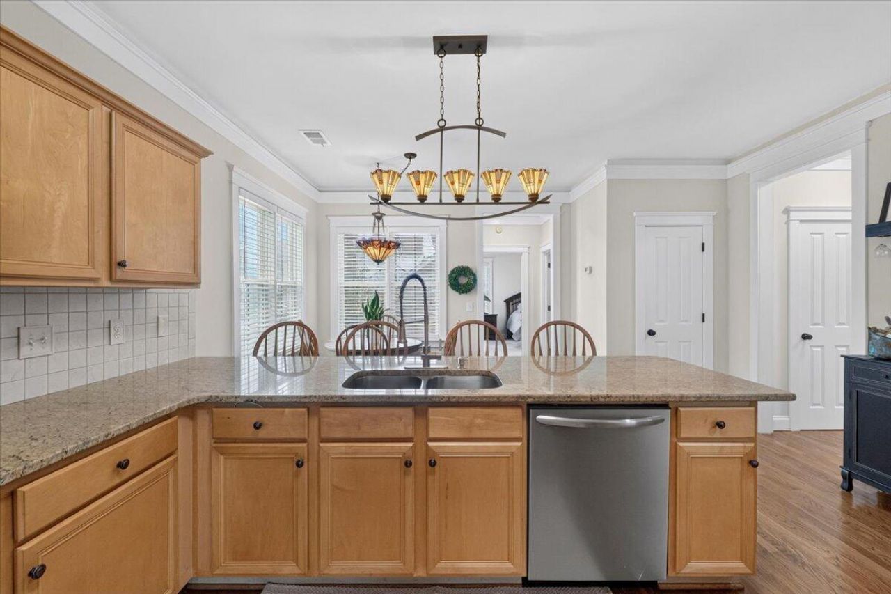 208 White Gables Drive Photo 16