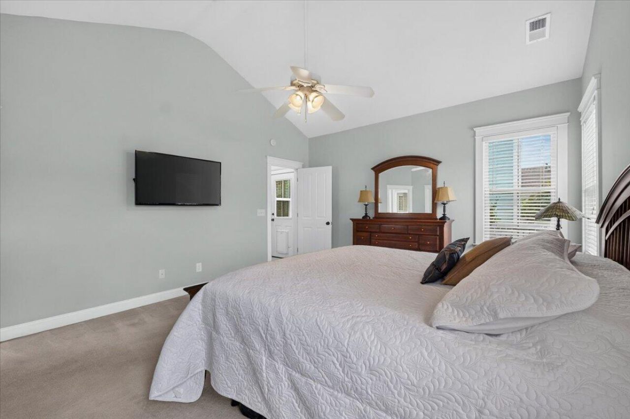 208 White Gables Drive Photo 24
