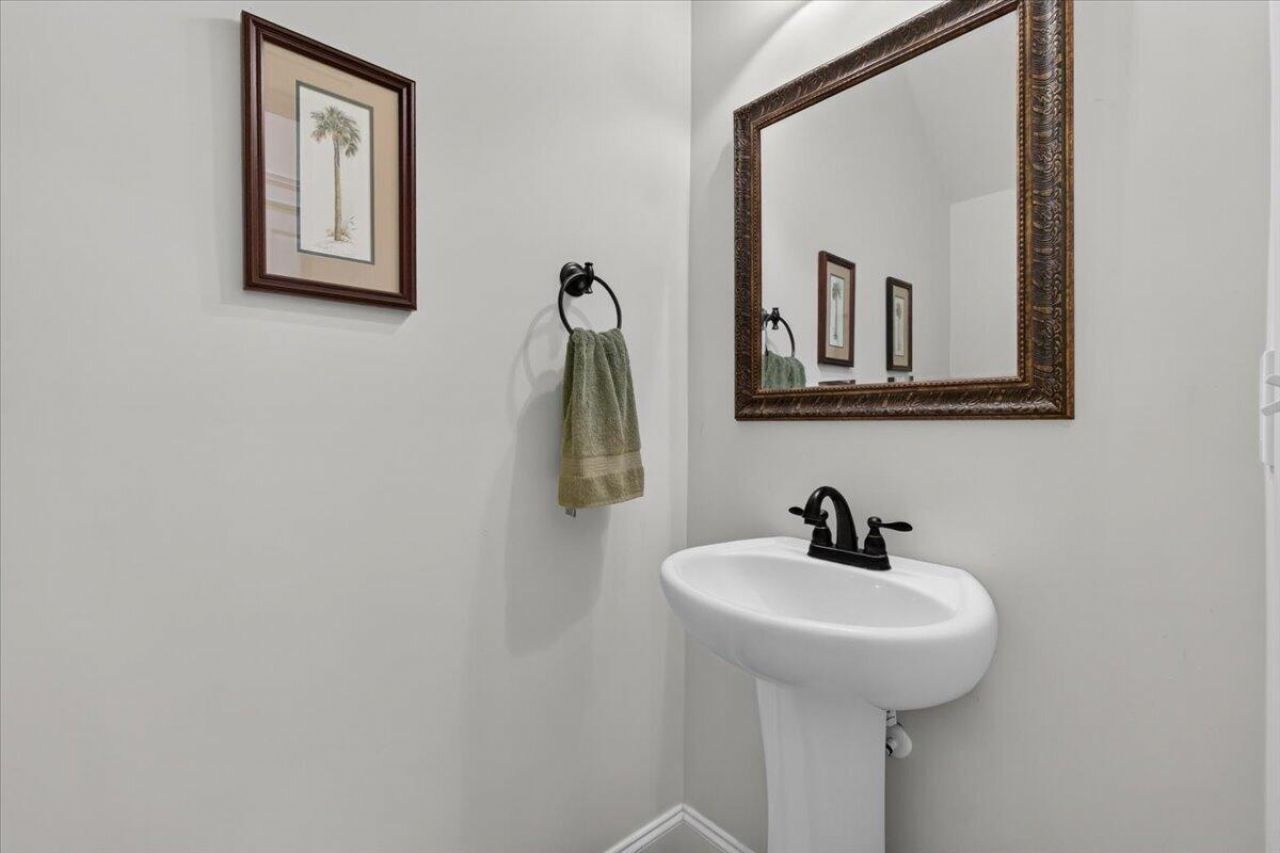 208 White Gables Drive Photo 30