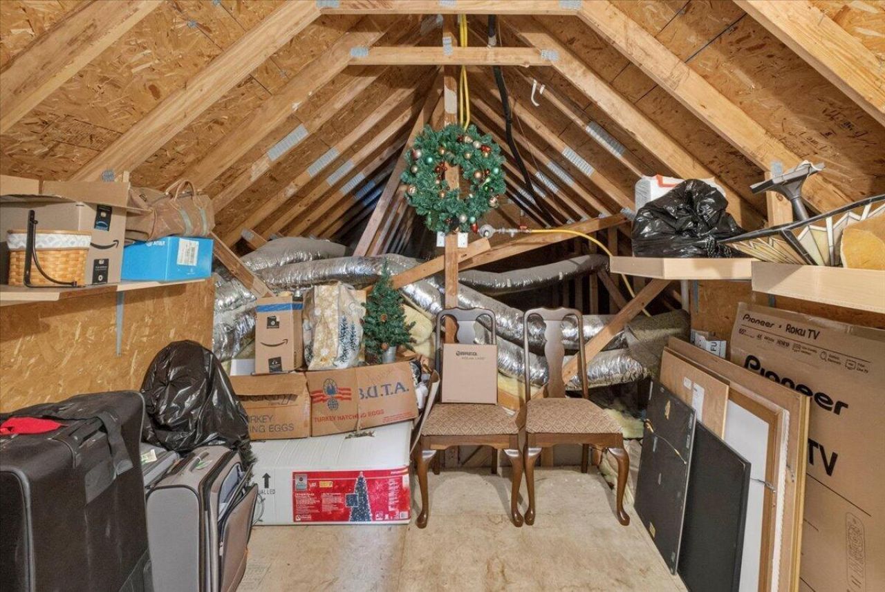 208 White Gables Drive Photo 31