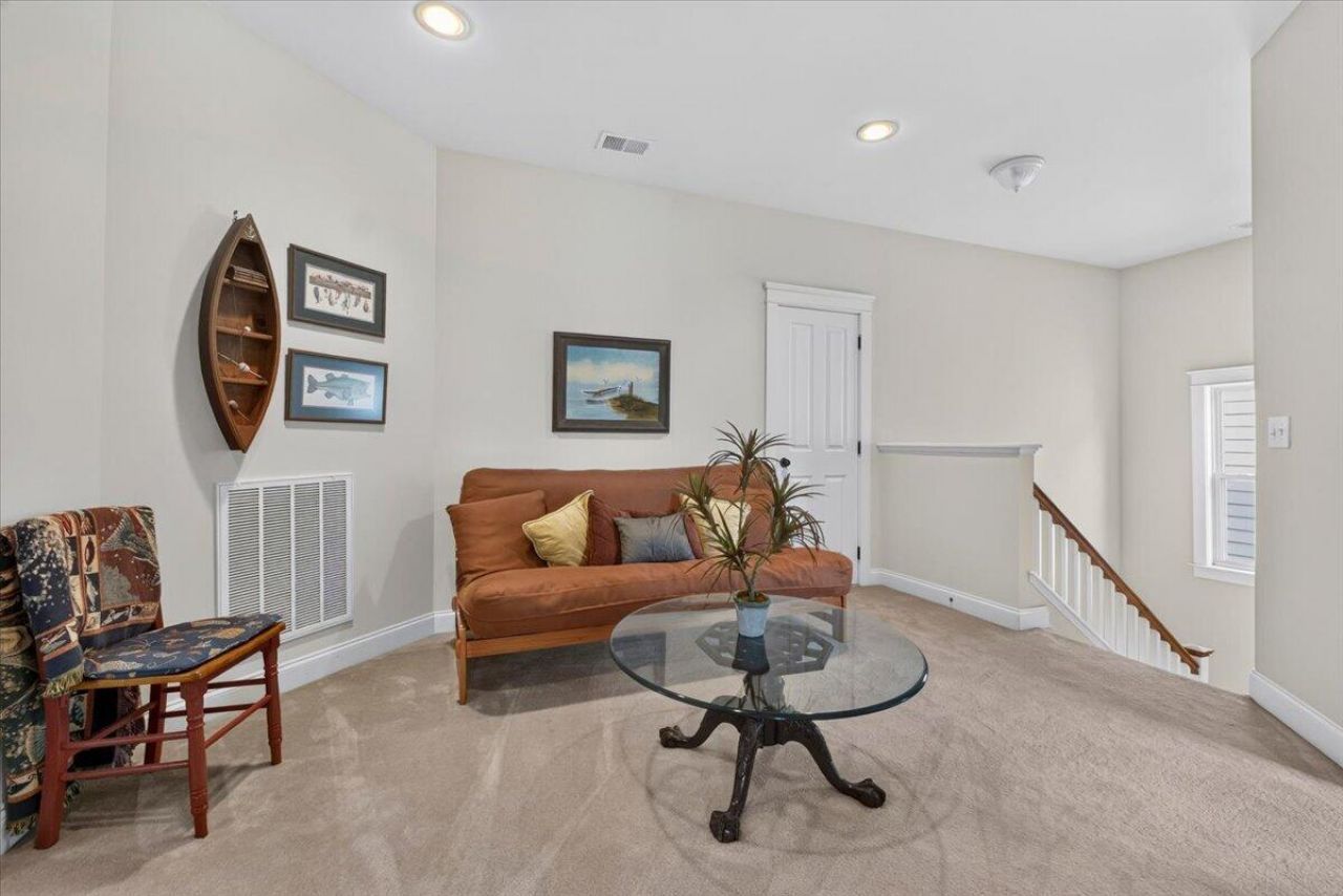208 White Gables Drive Photo 34