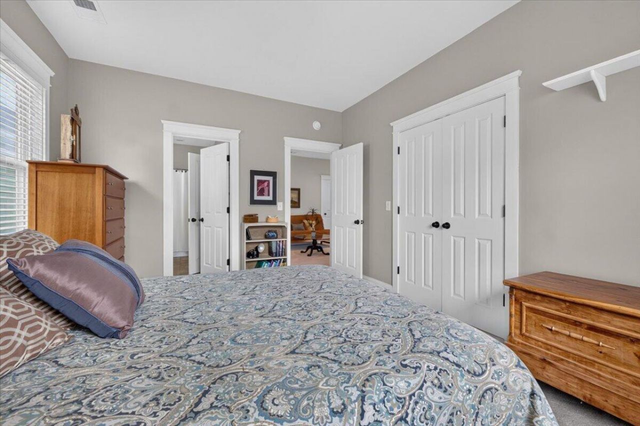 208 White Gables Drive Photo 38