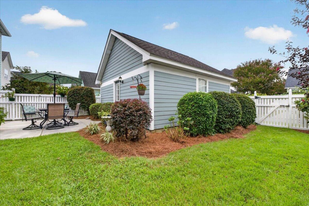 208 White Gables Drive Photo 43