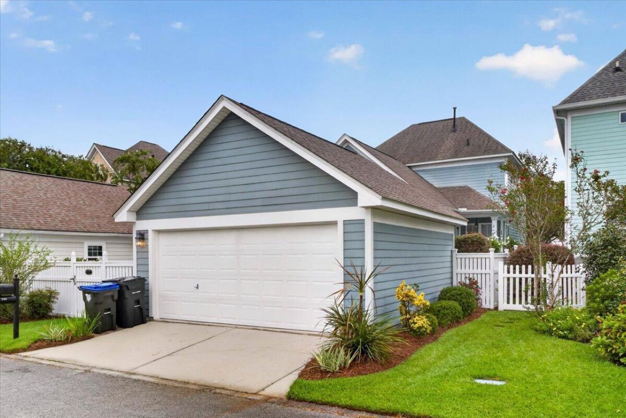 208 White Gables Drive Photo 46