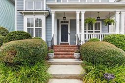 208 White Gables Drive photo 4