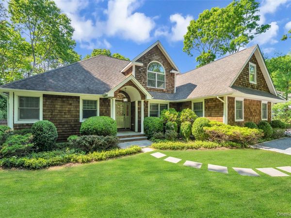117 Montauk Boulevard, East Hampton, NY 11937