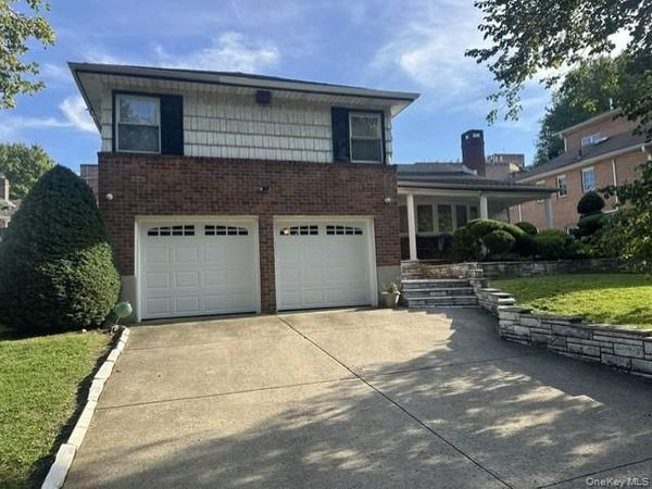 222-44 garland Drive , Bayside, NY 11364