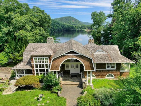 12 Lorillard Road , Tuxedo Park, NY 10987