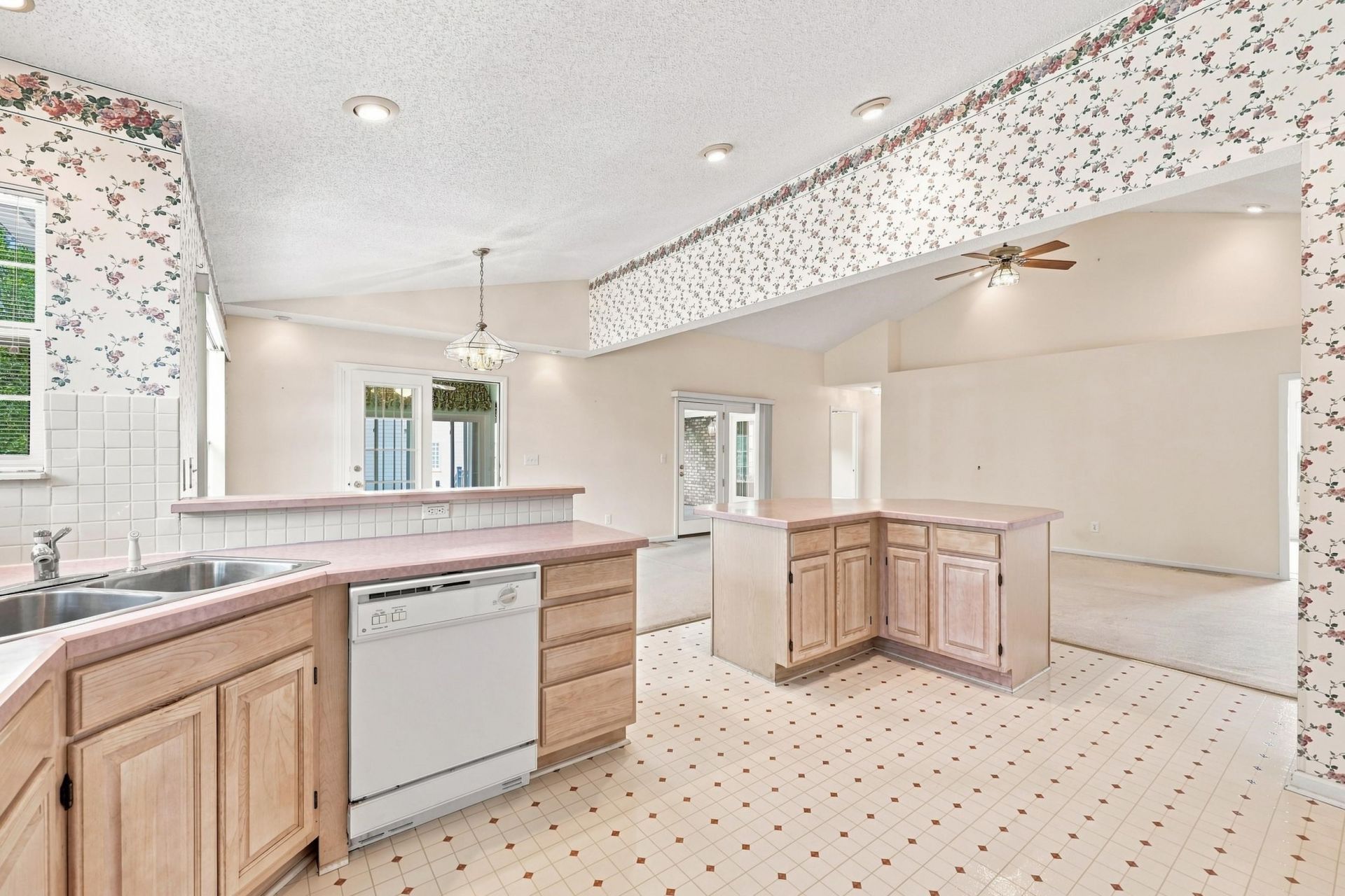 4172 Fairway Dr. Photo 11