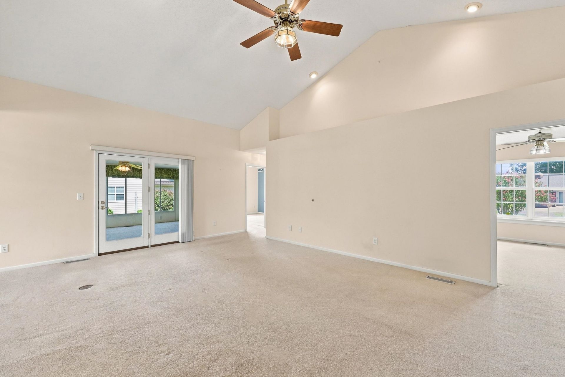 4172 Fairway Dr. Photo 5