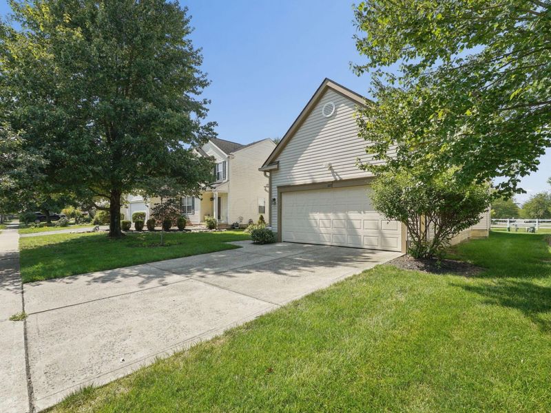 1217 Walker Springs Drive, Blacklick, OH 43004 Photo 3