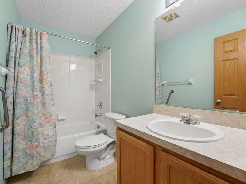 1217 Walker Springs Drive, Blacklick, OH 43004 Photo 32