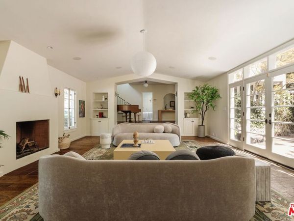 1990 Rose Villa Street, Pasadena, CA 91107