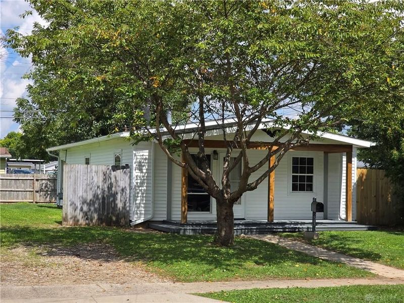 223 Prentice Drive, New Carlisle, OH 45344 Photo 4