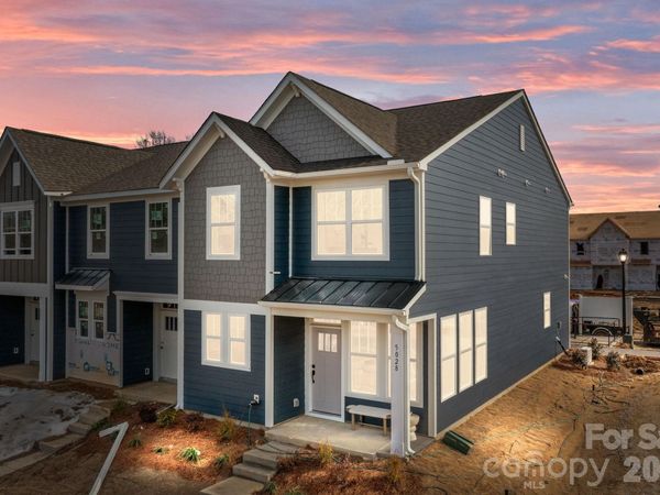9020 Gulledge Court, Charlotte, NC 28262
