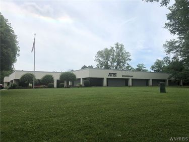 415 Commerce Drive , Amherst, NY 14228