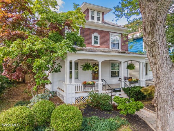 1317 Glenwood Boulevard, Schenectady, NY 12308