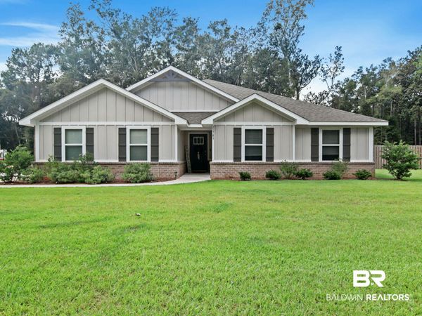 21783 Sedlack Rd, Silverhill, AL 36576