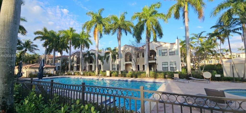 3020 NW 125th Ave, Unit 311, Sunrise, FL 33323 Photo