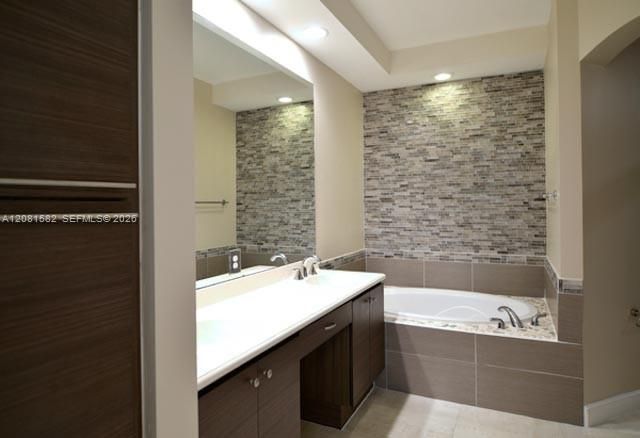 3020 NW 125th Ave, Unit 311, Sunrise, FL 33323 Photo