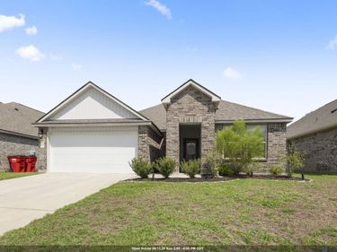 8311 Rosemary Ave, Denham Springs, LA 70726
