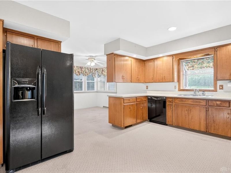 1312 Stratford Drive, Piqua, OH 45356 Photo 11