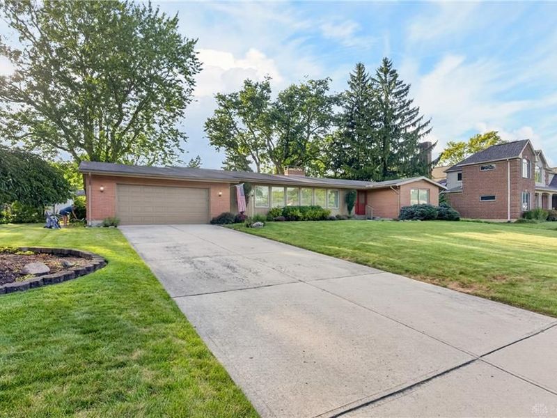 1312 Stratford Drive, Piqua, OH 45356 Photo 2