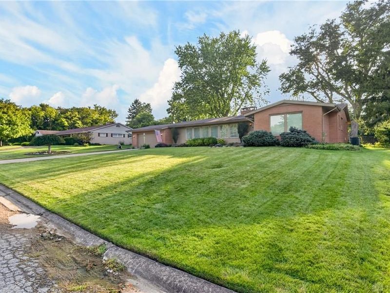 1312 Stratford Drive, Piqua, OH 45356 Photo 3