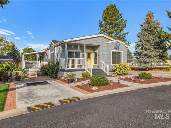 8225 Blue Ridge Ln, Boise, ID 83716