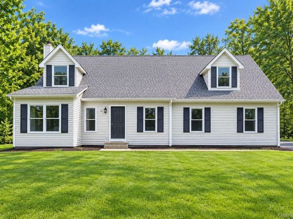 428 Clinton Hollow Road, Salt Point, NY 12578