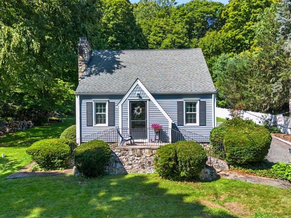 195 Oscawana Lake Road, Putnam Valley, NY 10579