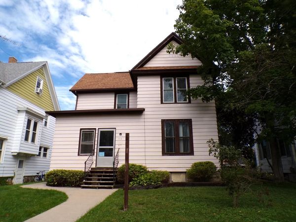 215-217 College STREET, Watertown, WI 53094