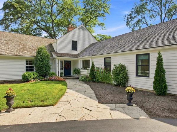1810 South Lane , Northbrook, IL 60062
