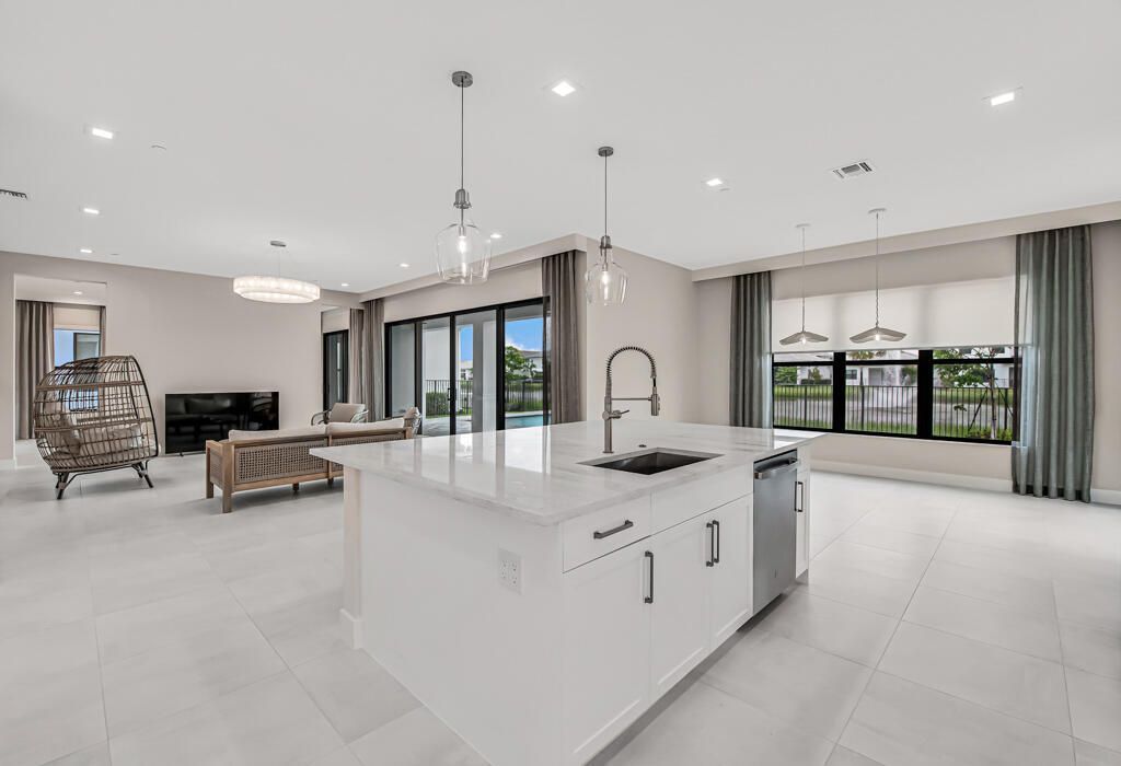 10018 Skyloft Street, Palm Beach Gardens, FL 33412 Photo