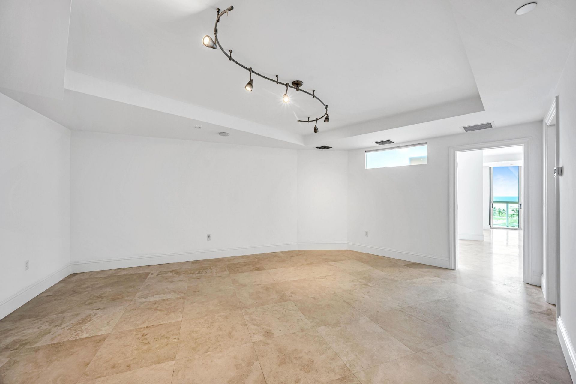 1200 Holiday Drive, Unit 902, Fort Lauderdale, FL 33316 Photo