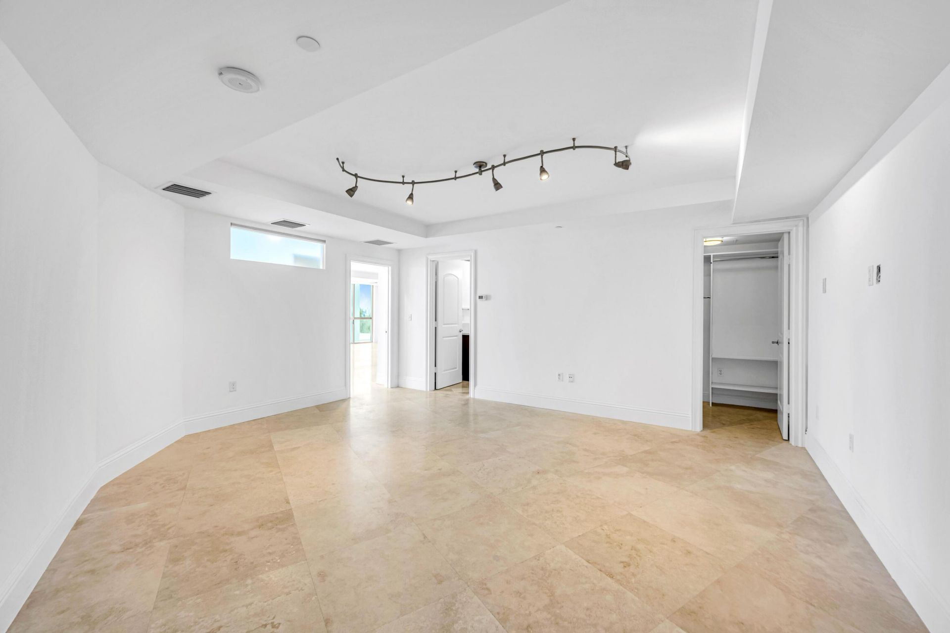 1200 Holiday Drive, Unit 902, Fort Lauderdale, FL 33316 Photo