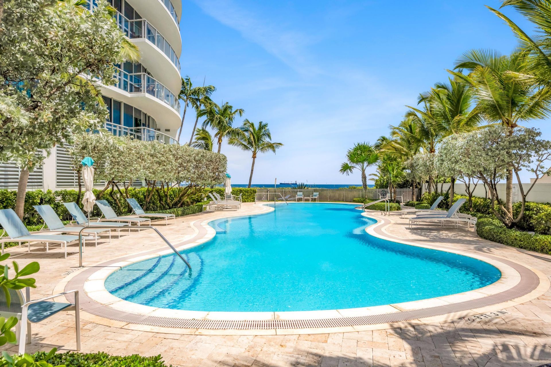 1200 Holiday Drive, Unit 902, Fort Lauderdale, FL 33316 Photo