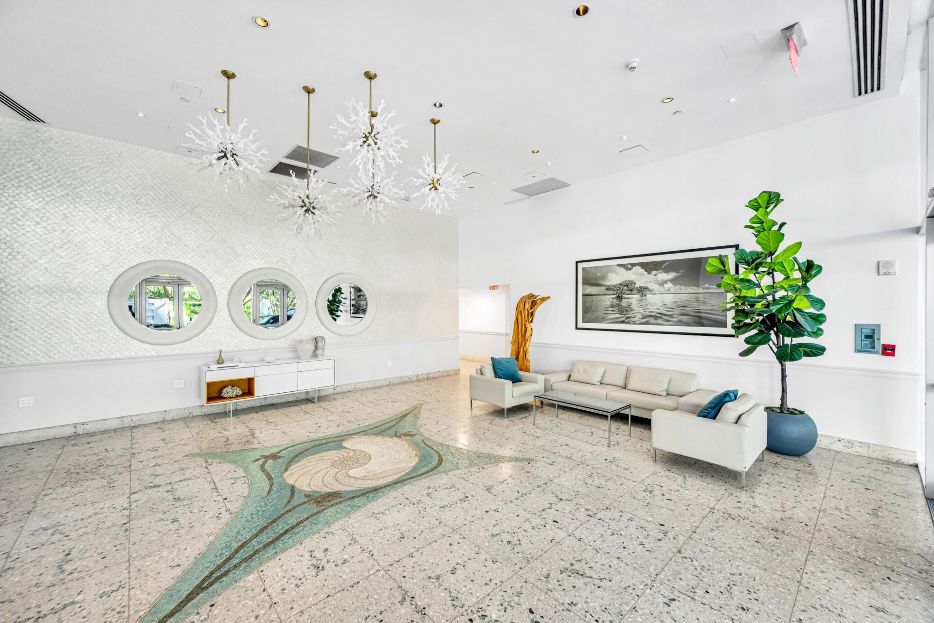 1200 Holiday Drive, Unit 902, Fort Lauderdale, FL 33316 Photo