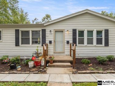 3976 seward Street, Omaha, NE 68111