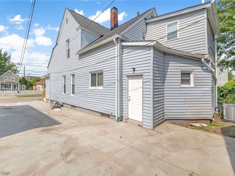 1435 W 50th Street, Cleveland, OH 44102 Photo 4