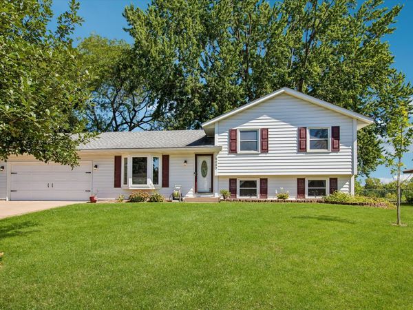 8630 81st Street S, Cottage Grove, MN 55016
